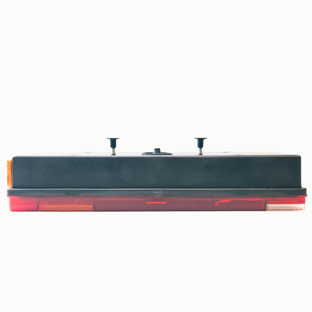7-Chamber Ribbed Rear Lamp for MB Atego